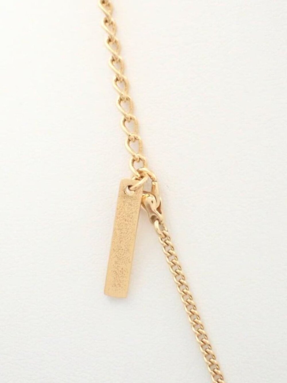 Burberry Bear Necklace in Box - Picture 3 of 4